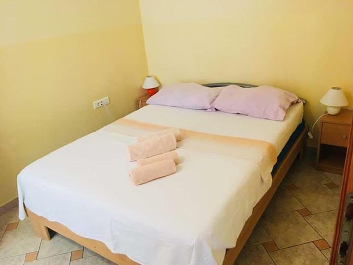 Apartmani Djura Selce Exterior foto